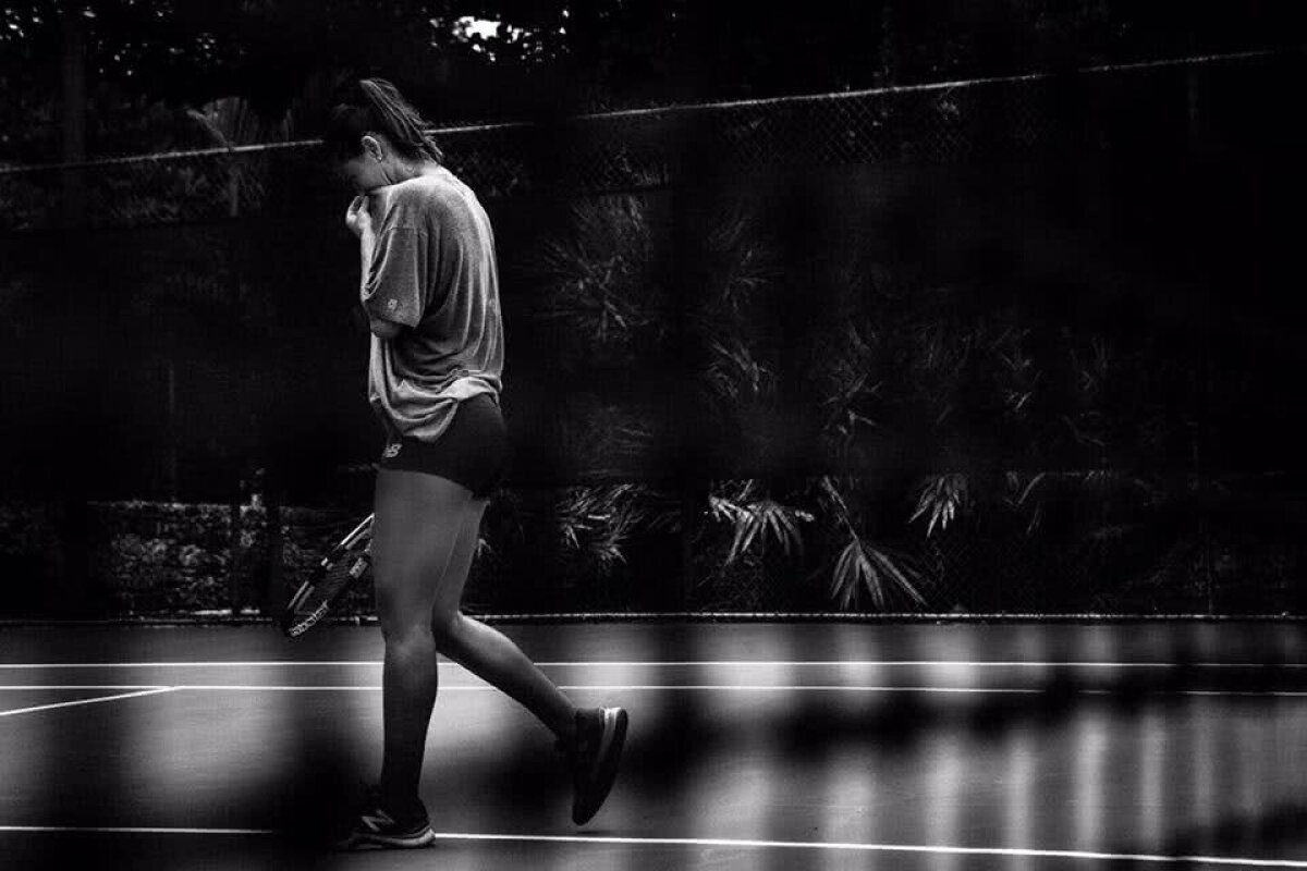 FOTO Sorana Cîrstea, o nouă fotografie DEMENȚIALĂ: "Shooting cool în seara asta"