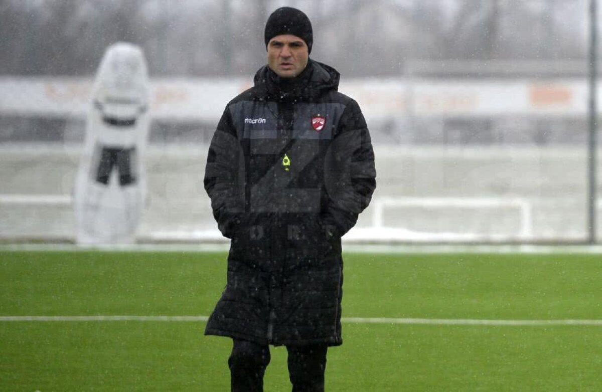 GALERIE FOTO + VIDEO Florin Bratu a condus azi primul antrenament la Dinamo! Cum a încercat să-i mobilizeze pe jucători