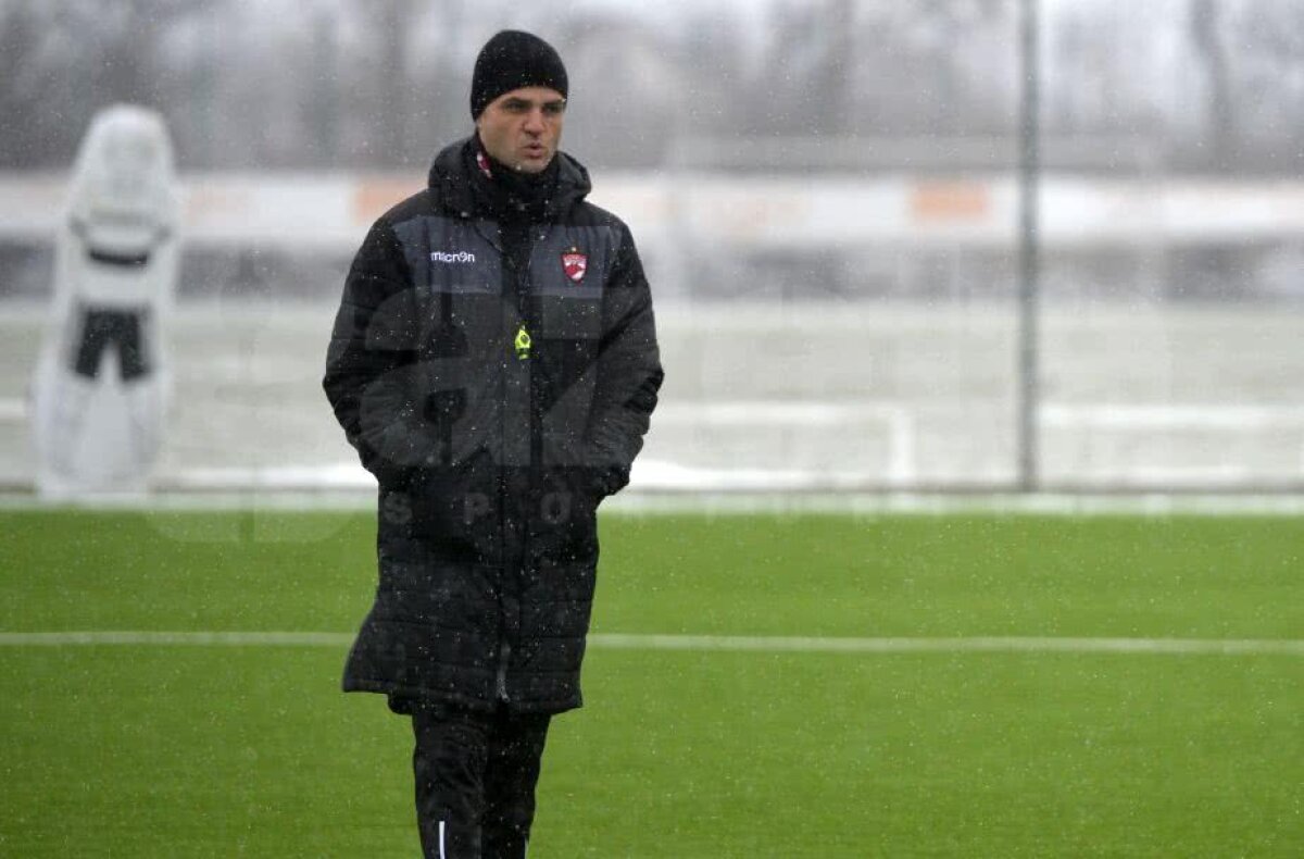 GALERIE FOTO + VIDEO Florin Bratu a condus azi primul antrenament la Dinamo! Cum a încercat să-i mobilizeze pe jucători
