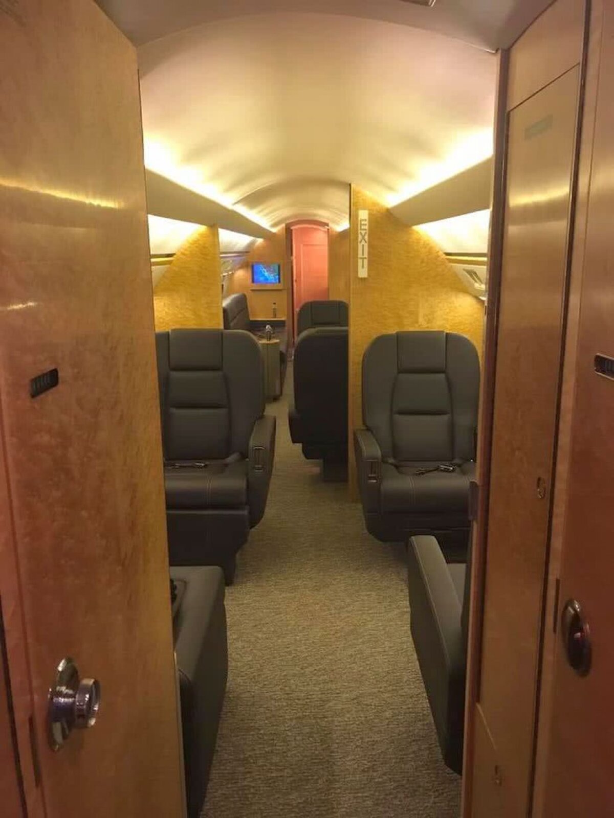 FOTO Ultima aroganță a lui Floyd Mayweather » Ce și-a făcut cadou de ziua lui: "Cel mai bun din istorie!"