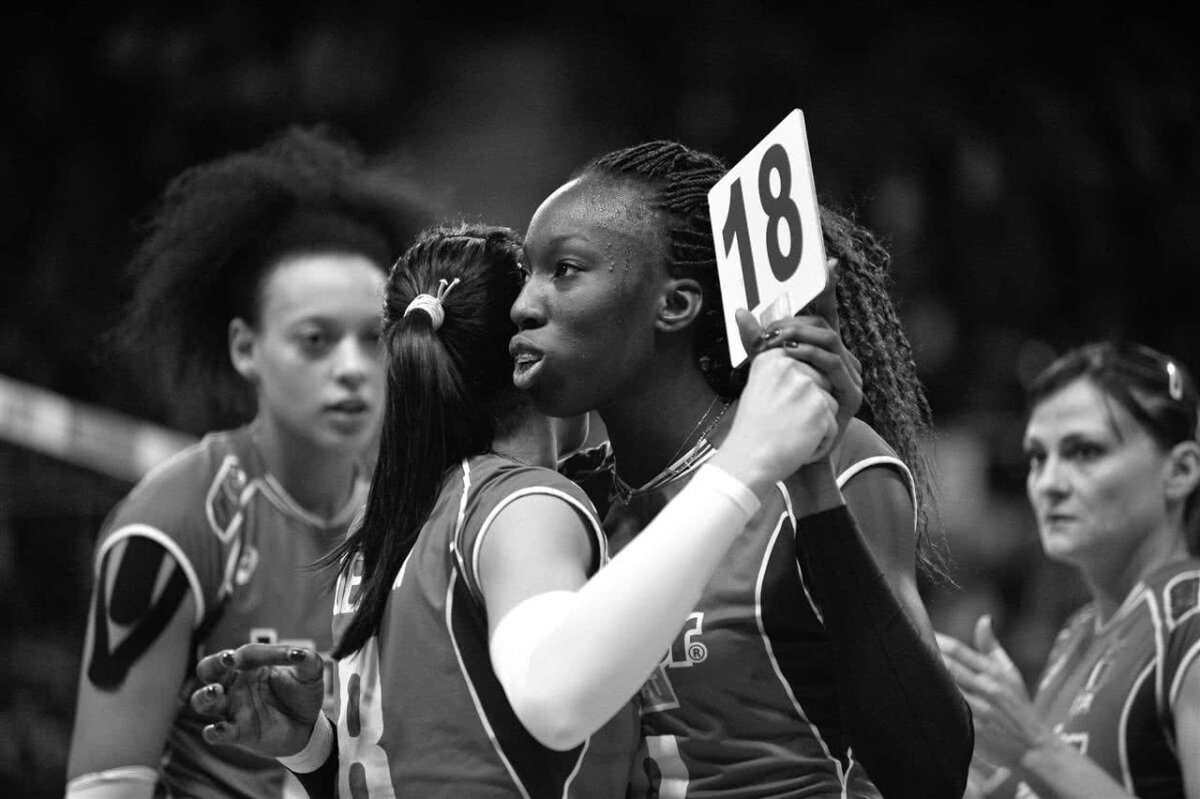 FOTO SUPERHOT Cele mai sexy voleibaliste ale Europei vin la București! Staruri de milioane de euro la Final 4