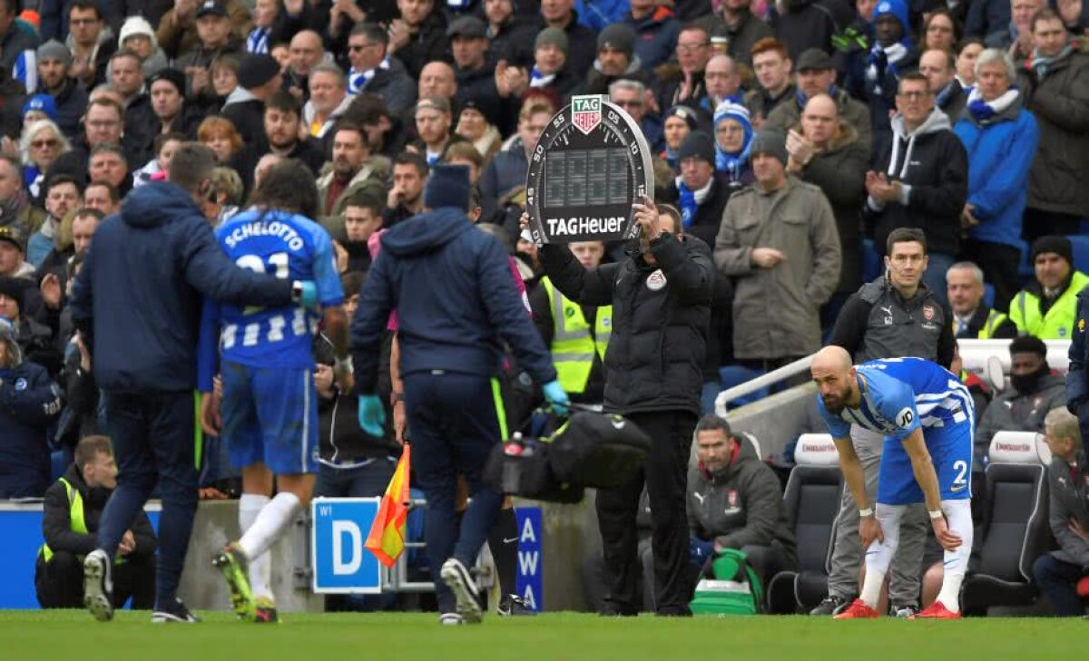 VIDEO+FOTO Momente de panică în Brighton - Arsenal » Un jucător fost făcut KO și a stat întins pe gazon 5 minute