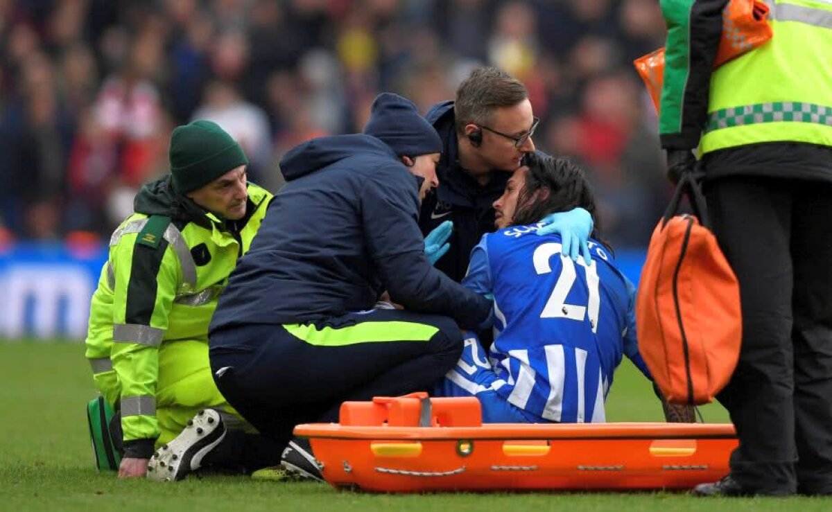 VIDEO+FOTO Momente de panică în Brighton - Arsenal » Un jucător fost făcut KO și a stat întins pe gazon 5 minute
