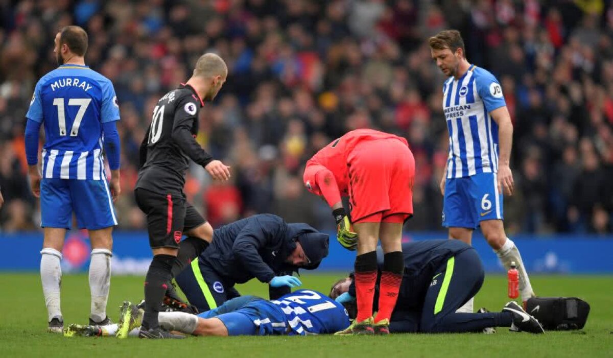 VIDEO+FOTO Momente de panică în Brighton - Arsenal » Un jucător fost făcut KO și a stat întins pe gazon 5 minute