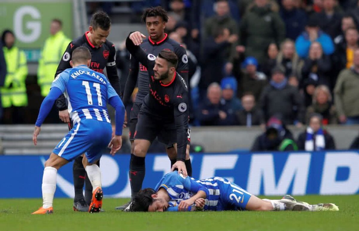 VIDEO+FOTO Momente de panică în Brighton - Arsenal » Un jucător fost făcut KO și a stat întins pe gazon 5 minute