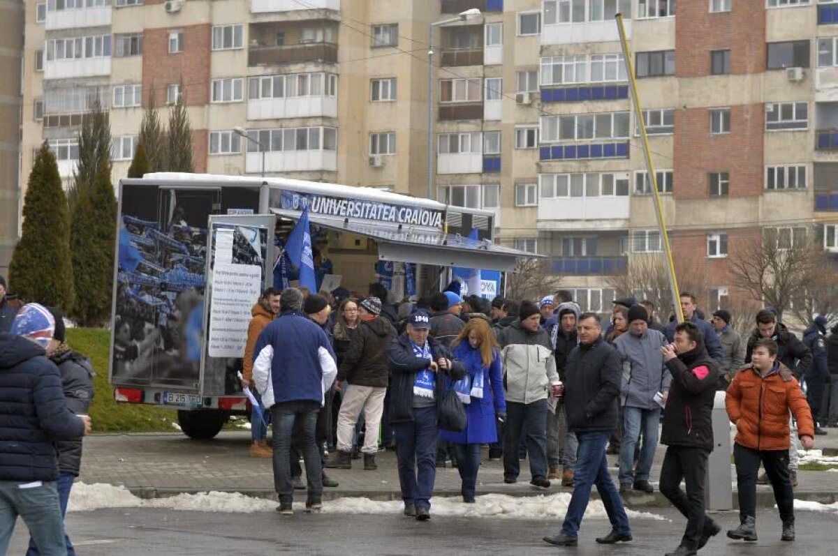 U CRAIOVA - DINAMO // VIDEO + FOTO Agitație în jurul arenei "Ion Oblemenco" » 600 de dinamoviști prezenți la meci