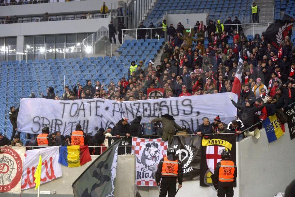 VIDEO+FOTO "Toate pânzele sus" » Coregrafia 3D realizată de fanii olteni + Bătaie între cele două galerii