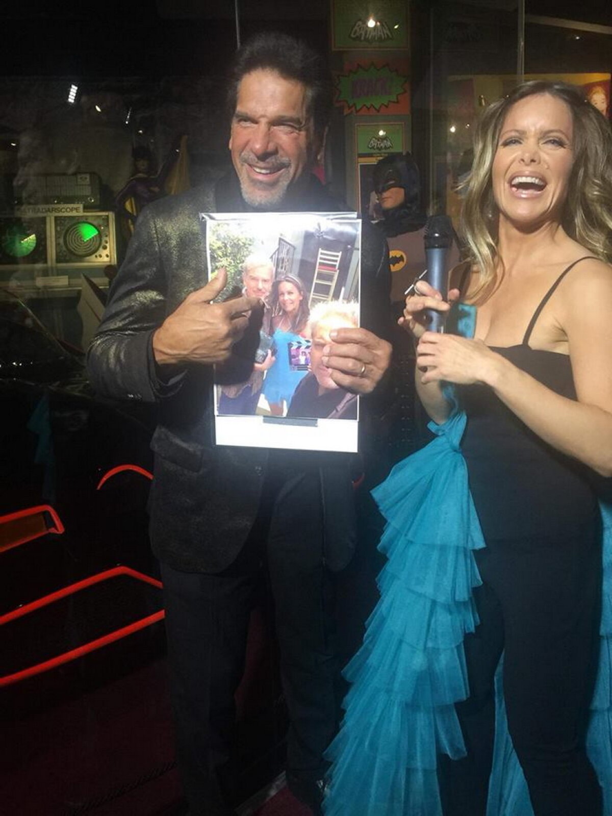FOTO & VIDEO Tamara Henry a purtat la Gala Premiilor Oscar o rochie a designerului arădean Mona Felba
