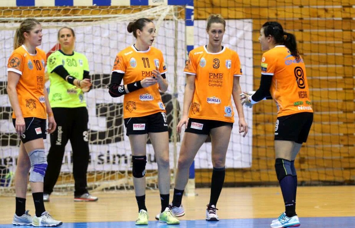 GALERIE FOTO Au învins "monstrul"! Surpriză imensă în Liga Națională de Handbal! Vedetele CSM-ului s-au făcut de râs la Craiova și continuă forma slabă din acest an