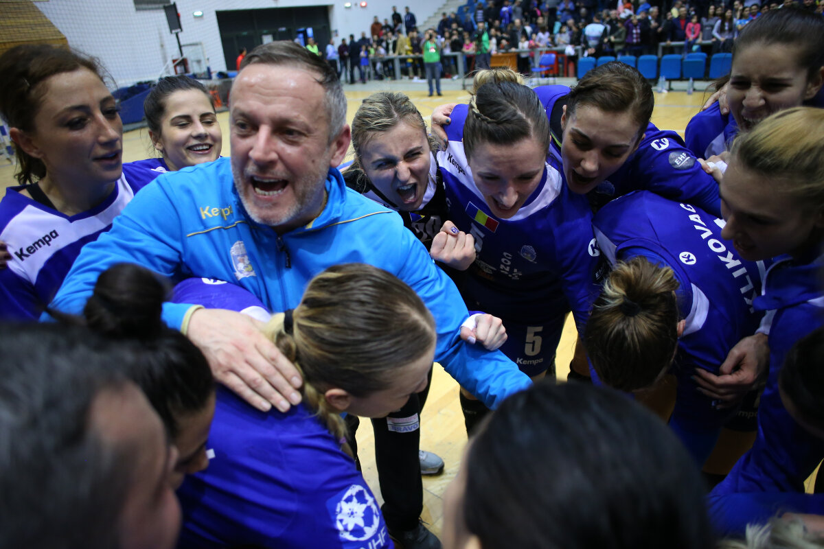 GALERIE FOTO Au învins "monstrul"! Surpriză imensă în Liga Națională de Handbal! Vedetele CSM-ului s-au făcut de râs la Craiova și continuă forma slabă din acest an