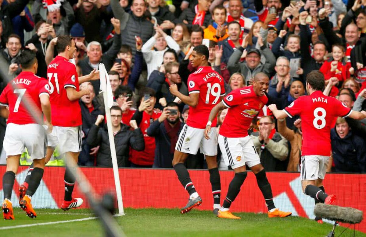 VIDEO + FOTO » Manchester United se impune în fața lui Liverpool, 2-1! Rashford a marcat golurile "diavolilor" » Echipa lui Mourinho se distanțează de rivală