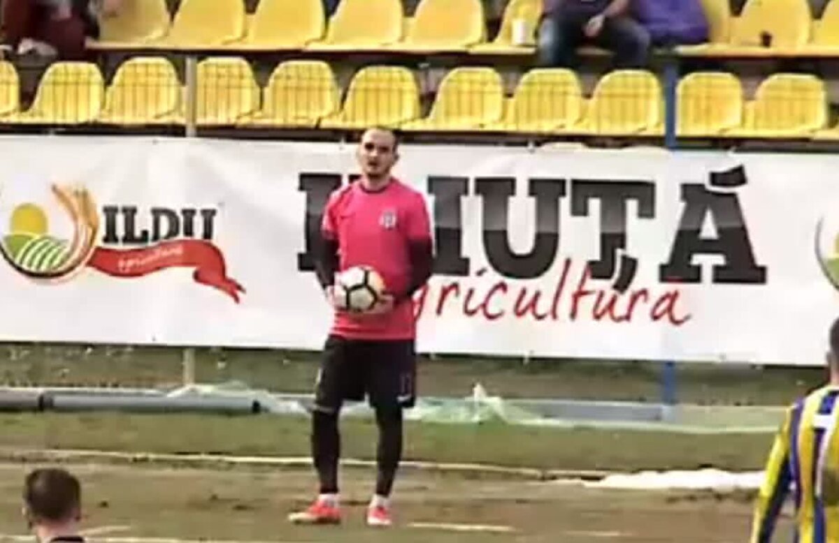 FOTO Nu l-a înțeles nimeni! Cea mai ciudată fază din fotbalul românesc: a tras de timp un minut, deși echipa sa era condusă