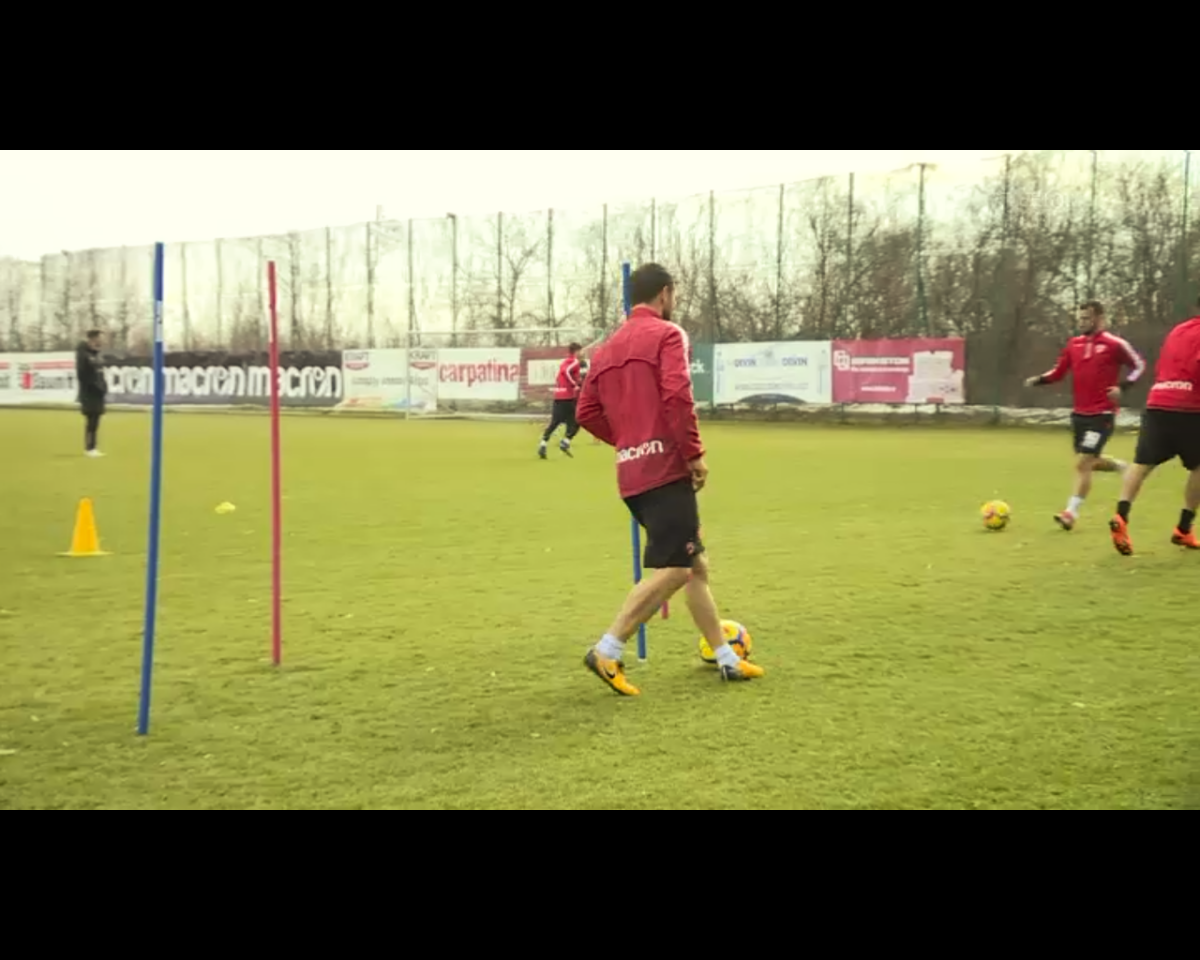 VIDEO+FOTO Primele imagini cu Răzvan Raț în echipamentul lui Dinamo! Ce a declarat antrenorul Florin Bratu
