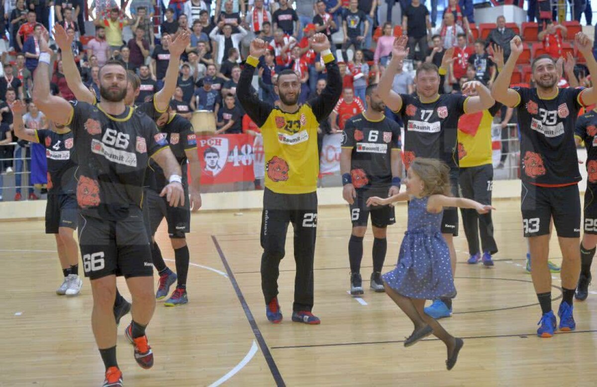 DINAMO - STEAUA // GALERIE FOTO "Câinii' și-au surclasat marea rivală în derby-ul Ligii Naționale de Handbal, iar campionatul s-a relansat!