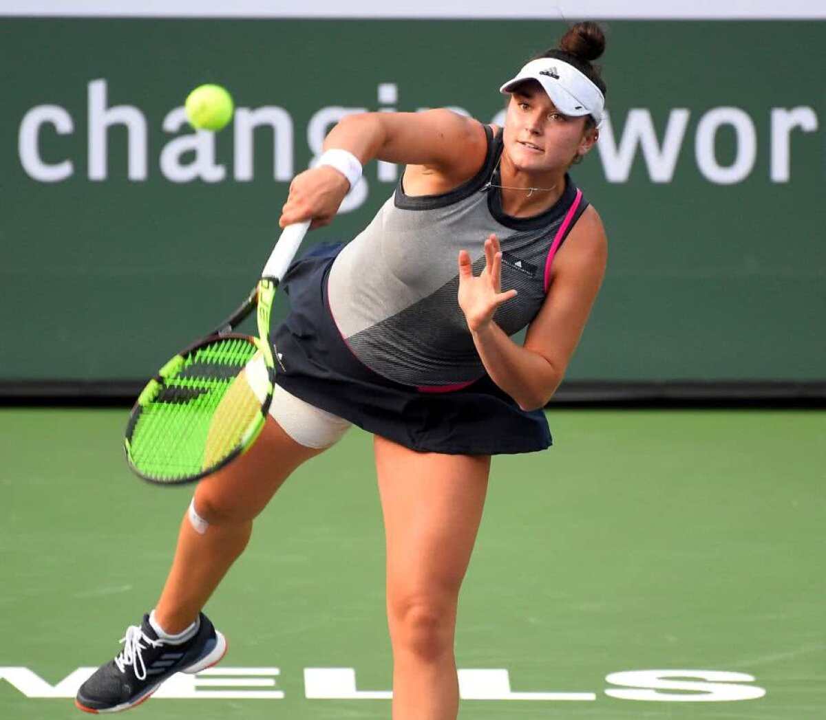 HALEP - DOLEHIDE // VIDEO » Simona Halep se califică cu emoții în fața puștoaicei Dolehide » Ce a spus după joc + adversara din "optimile" Indian Wells