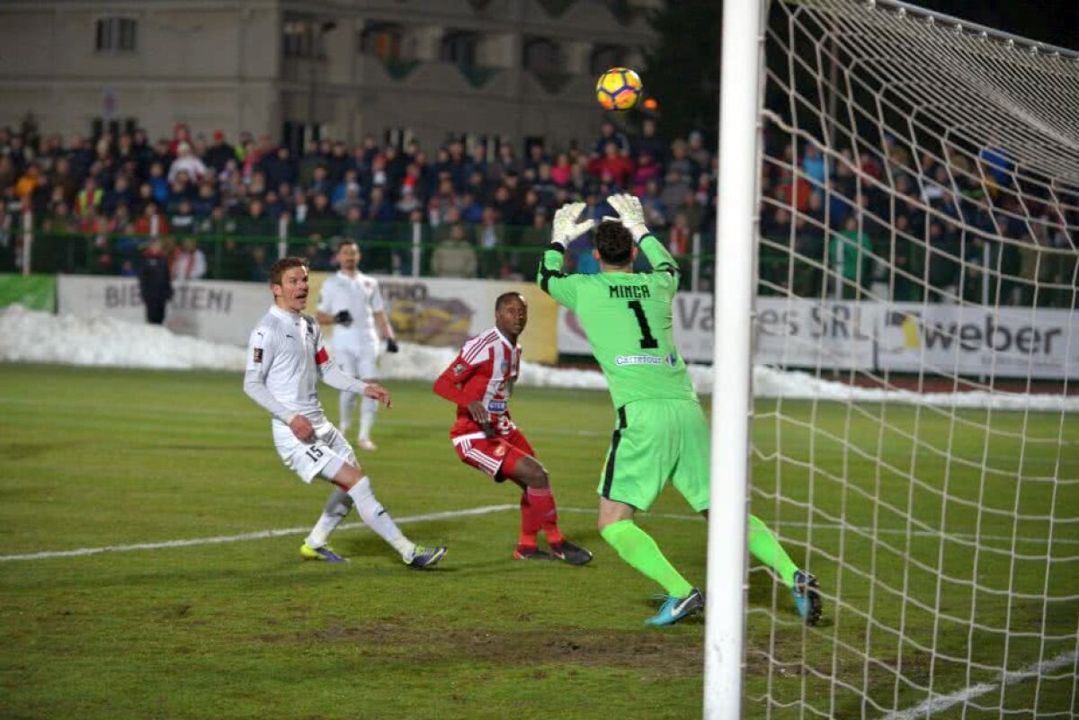VIDEO + FOTO Sepsi inaugurează stadionul cu 3 penalty-uri și două puncte pierdute la ultima fază
