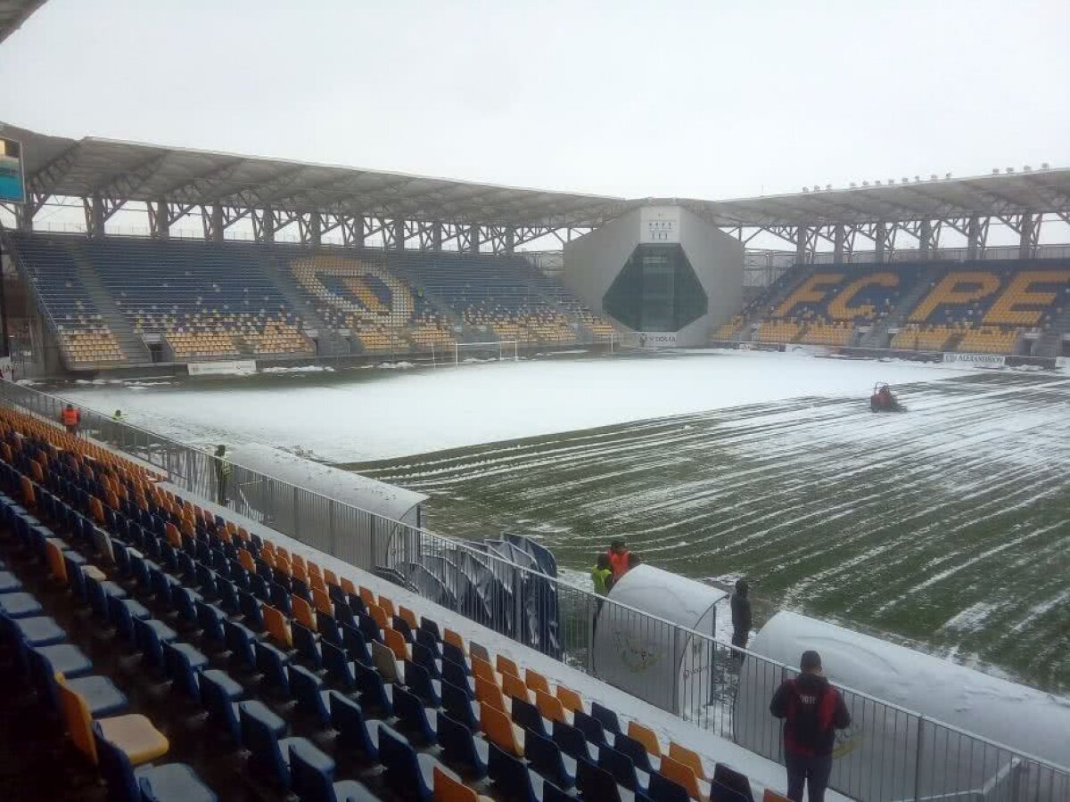 UPDATE FOTO Partidele Turului de Elită au fost amânate! Cum arată stadionul pe care azi trebuie să se joace meciurile naționalelor sub 19 ani 