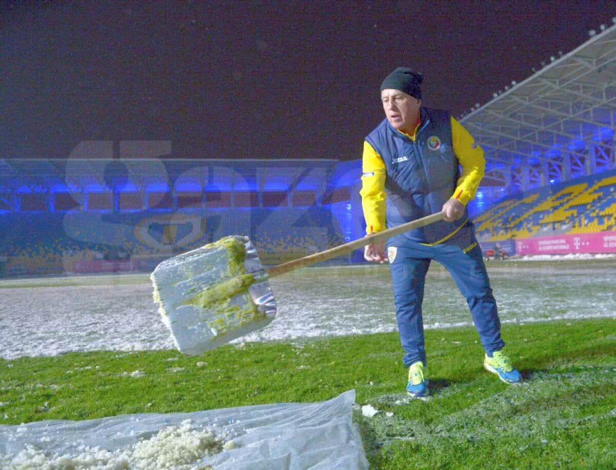 EXCLUSIV/FOTO Imagini ANTOLOGICE de pe "Ilie Oană" » Ce nume IMENS dădea la lopată înainte de România - Serbia de la Turul de Elită