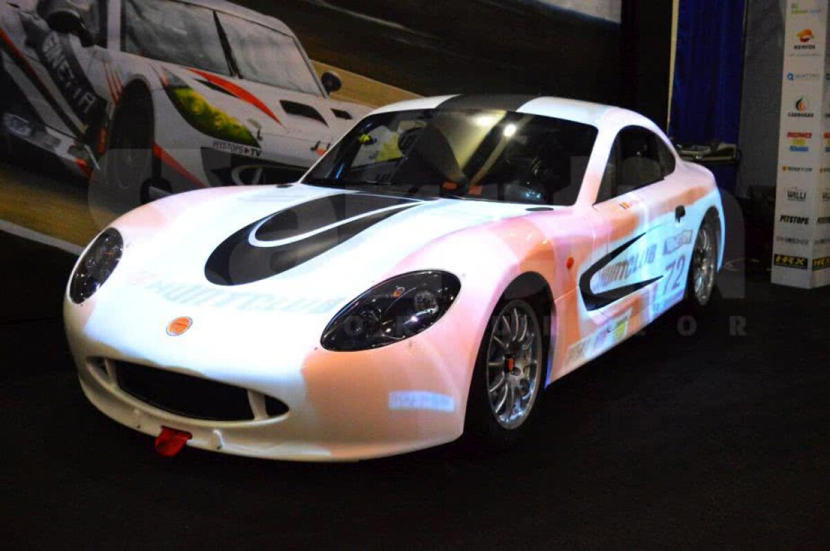 VIDEO + FOTO Cele mai tari mașini sunt la București! Imagini de la Salonul Internațional Auto: cum arată Bentley Bentayga sau noul Rolls-⁠Royce Phantom 