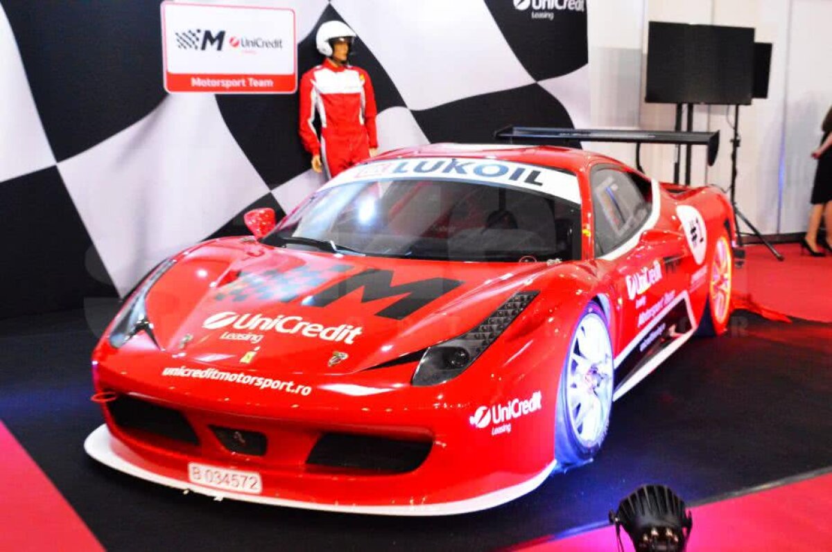 VIDEO + FOTO Cele mai tari mașini sunt la București! Imagini de la Salonul Internațional Auto: cum arată Bentley Bentayga sau noul Rolls-⁠Royce Phantom 