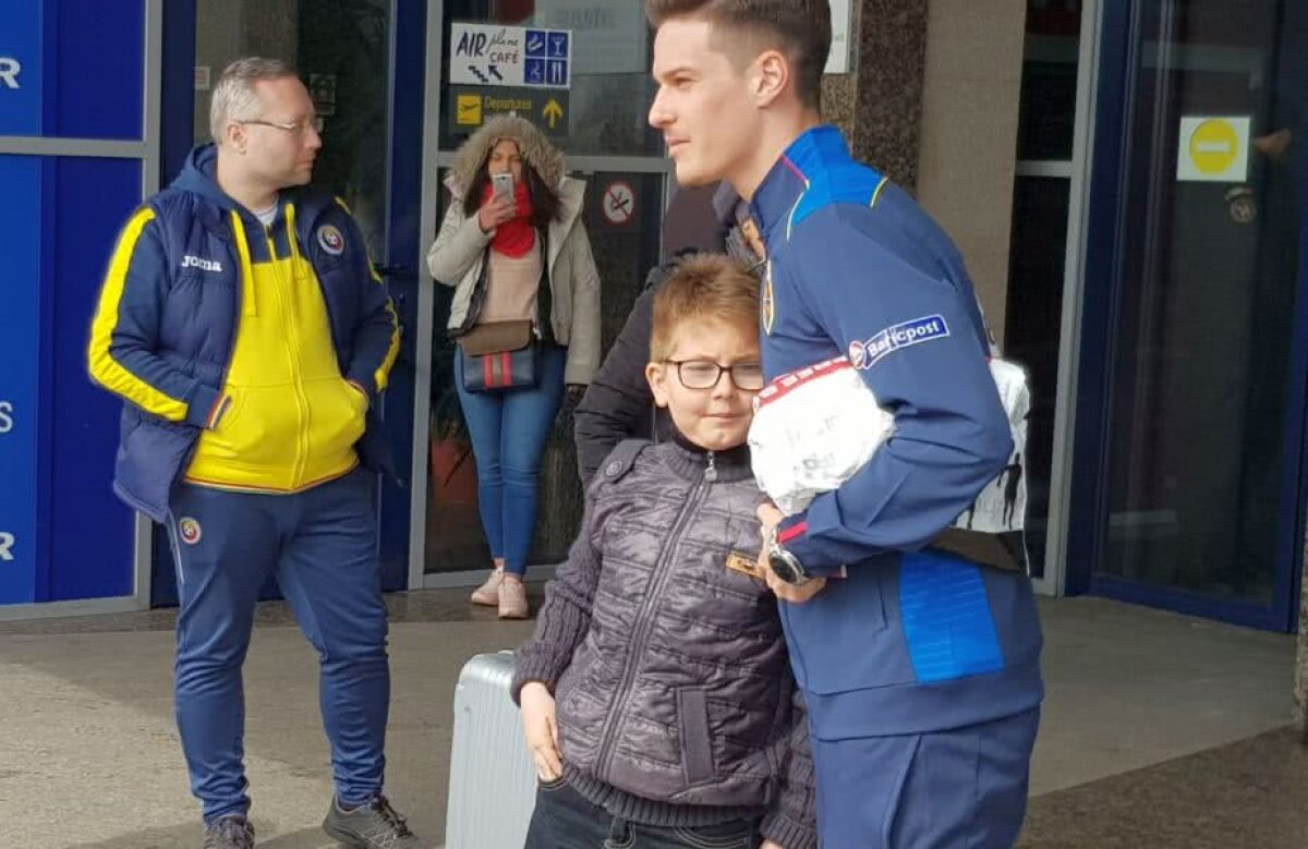 FOTO Naționala României a ajuns la Craiova » Câte bilete s-au vândut pentru meciul de marți