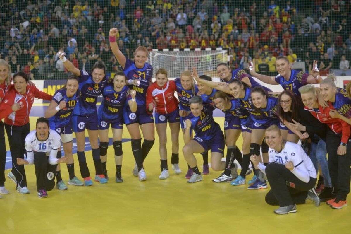 GALERIE FOTO România câștigă cu Rusia și e calificată în proporție de 99% la Campionatul European » Buceschi și Denisa Dedu, meci de senzație!