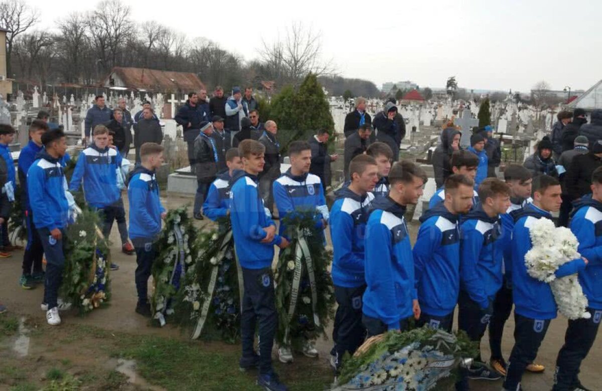 VIDEO&FOTO Azi a avut loc înmormântarea lui Nicolae Tilihoi » Mulți foști fotbaliști și fani l-au omagiat pe fostul fundaș