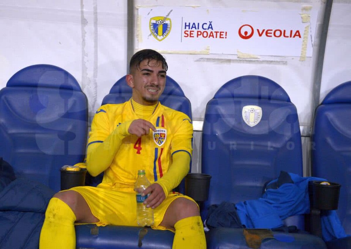 FOTO Lacrimile care ne dau speranțe! Imaginile surprinse după thrillerul de la Ploiești arată cât suflet pun tricolorii