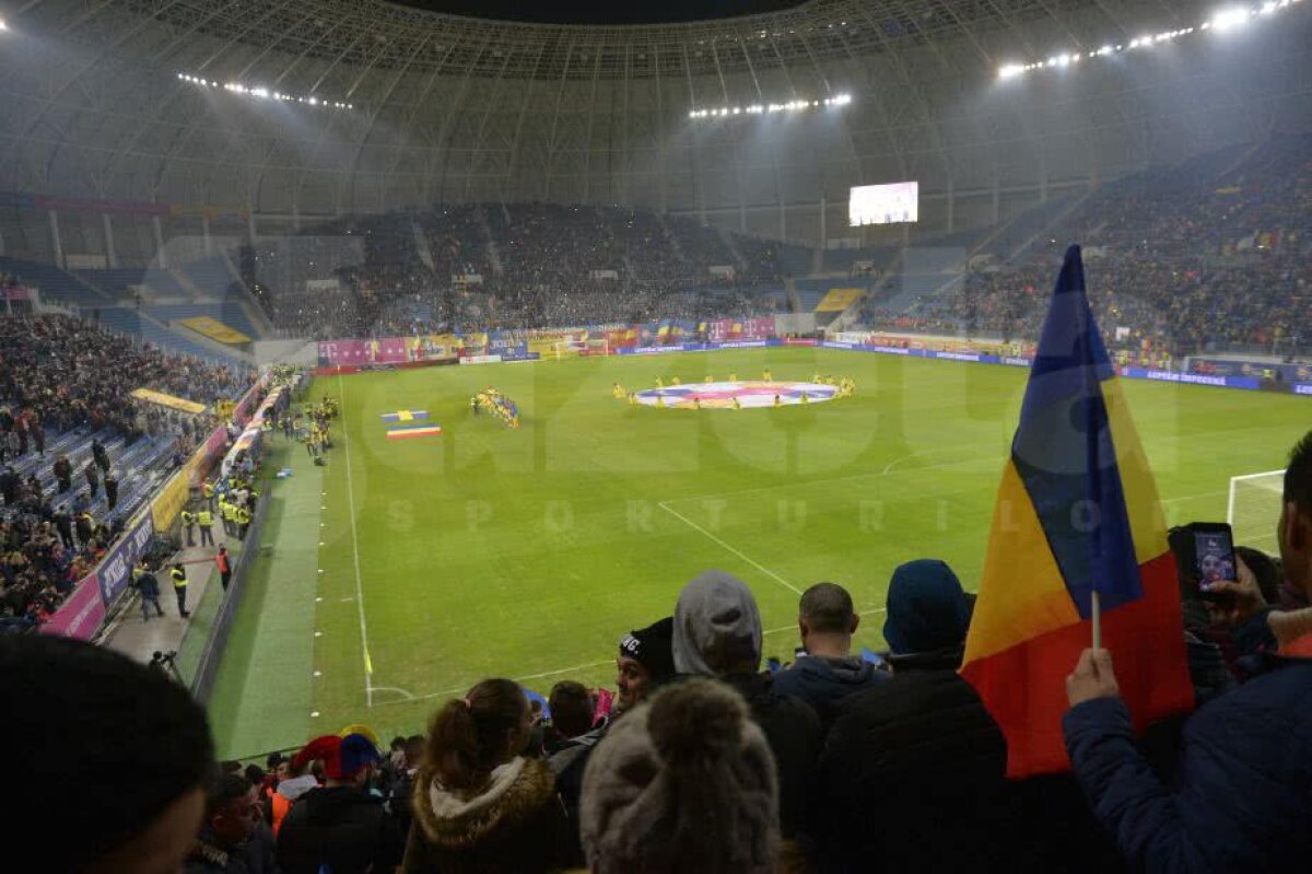 FOTO Bănia fierbinte » Naționala a revenit după o pauză de 14 ani la Craiova: detalii de atmosferă de pe noul "Oblemenco"