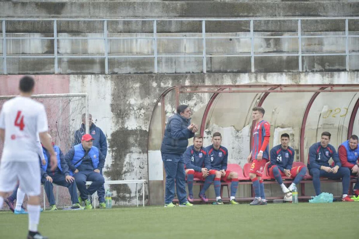 GALERIE FOTO Surpriză uriașă în Liga a 4-a! Steaua s-a încurcat cu Dinamo și Academia Rapid ia avans