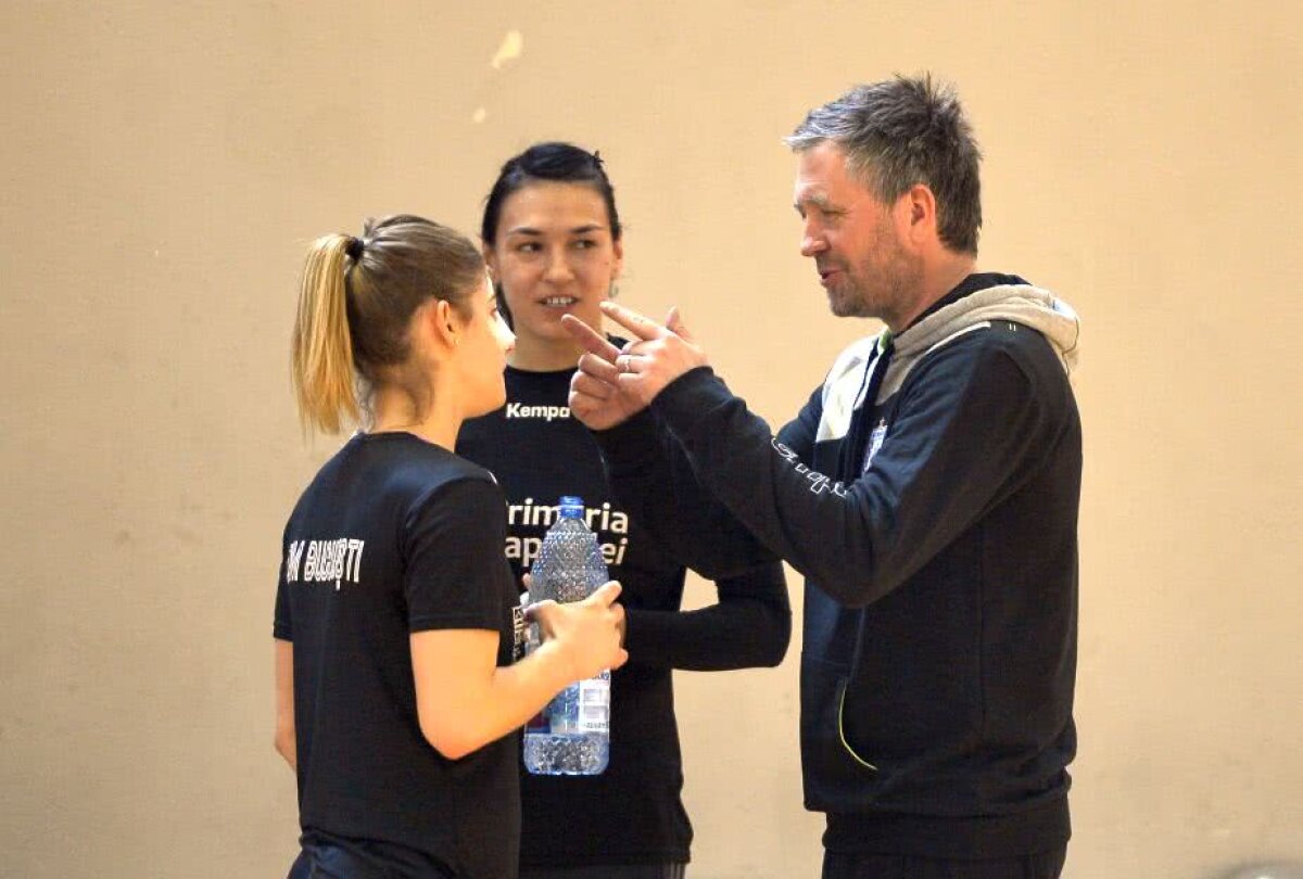 GALERIE FOTO Per Johansson a condus primul antrenament de la revenirea la CSM București