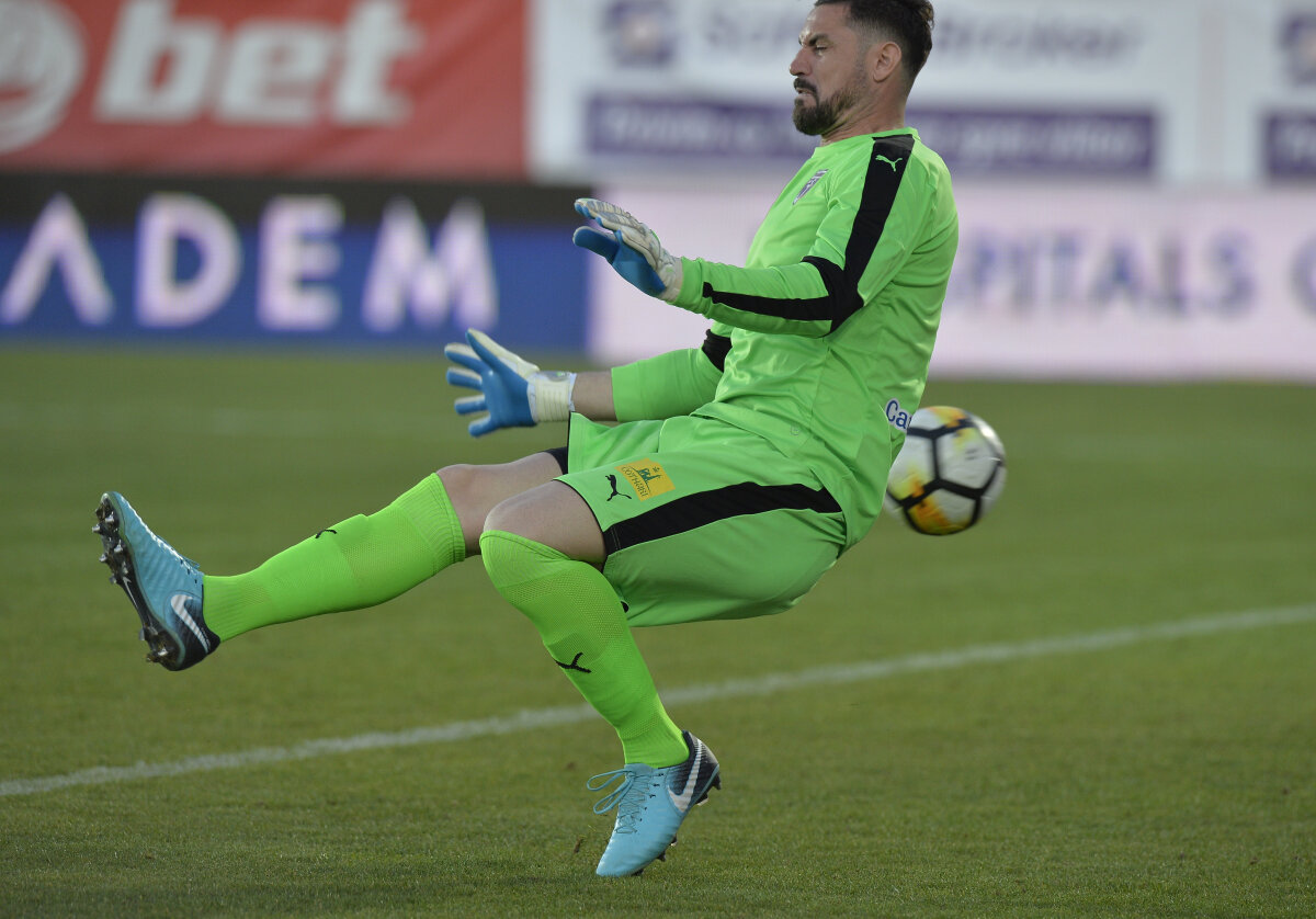 GALERIE FOTO + VIDEO Gaz Metan obține o victorie uriașă pe terenul lui FC Voluntari, 2-1, după un meci tensionat, cu 3 eliminări!