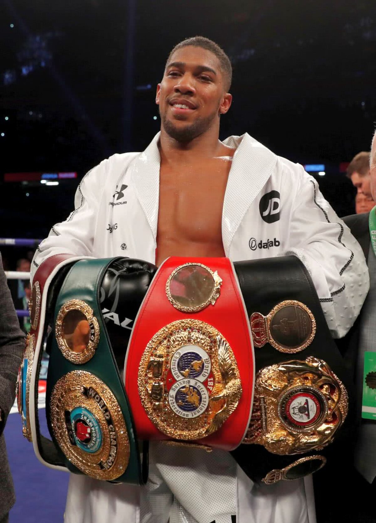 FOTO Anthony Joshua e regele greilor » A câștigat categoric meciul pentru 4 centuri mondiale și a lansat o nouă provocare: "Cu el vreau să mă lupt!"