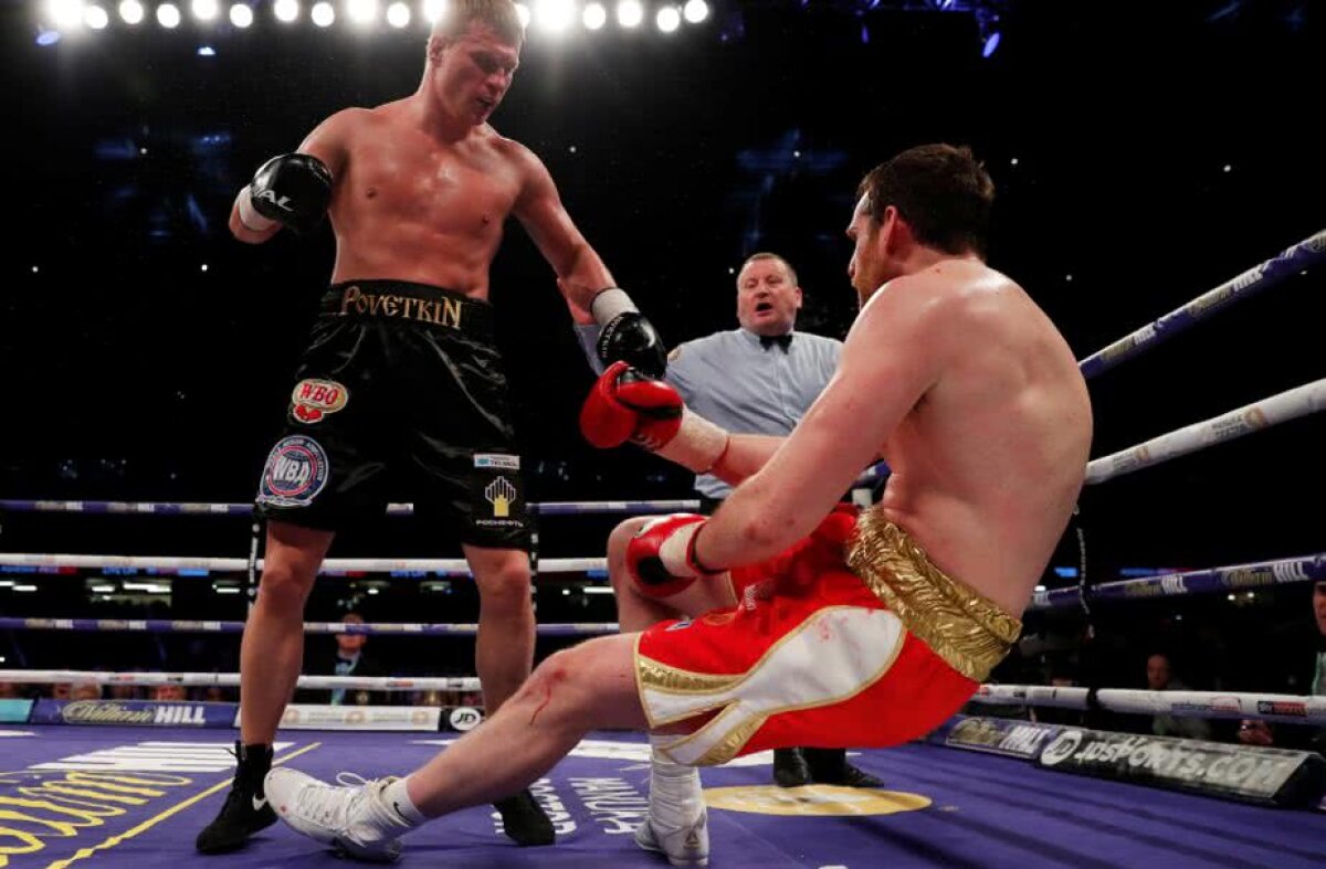 VIDEO + FOTO » KO devastator reușit de Povetkin! Adversarul a avut nevoie de ingrijiri medicale