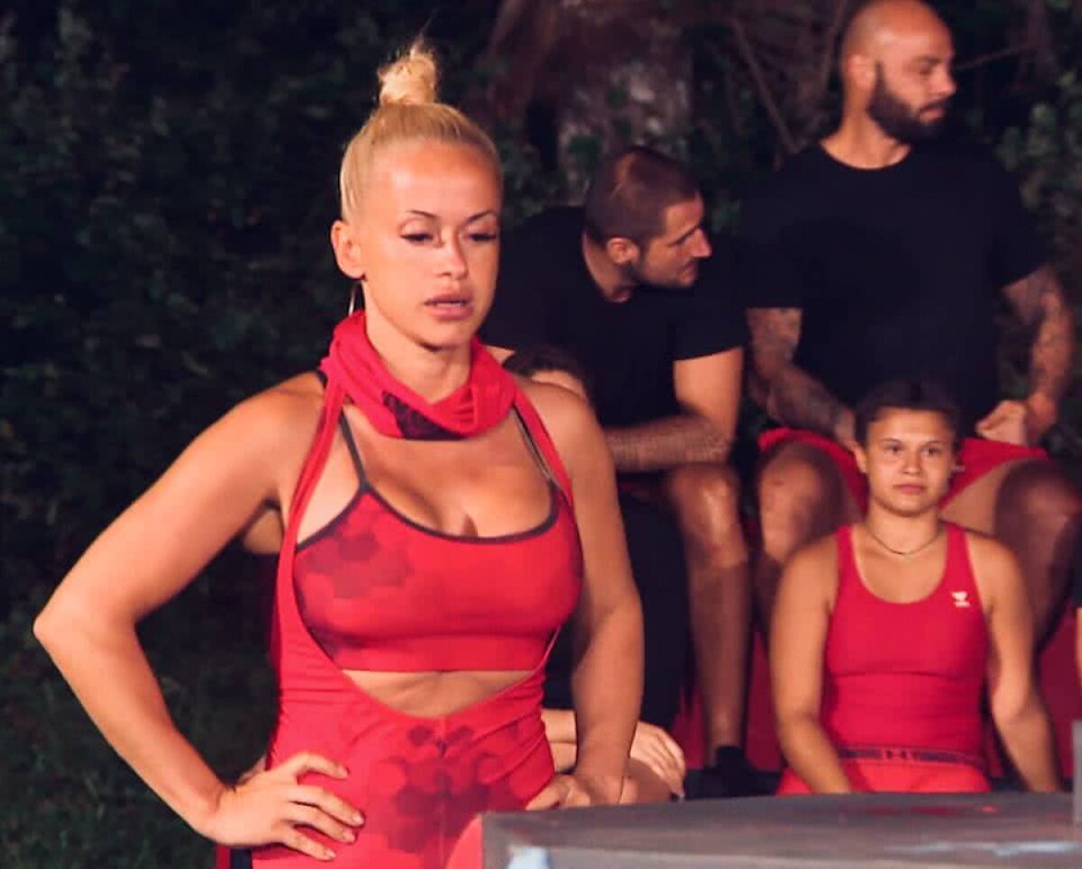 FOTO SUPER HOT Anda Adam e pasionată de fitness: "Facem sport degeaba, dacă după antrenament mâncăm patru savarine!"