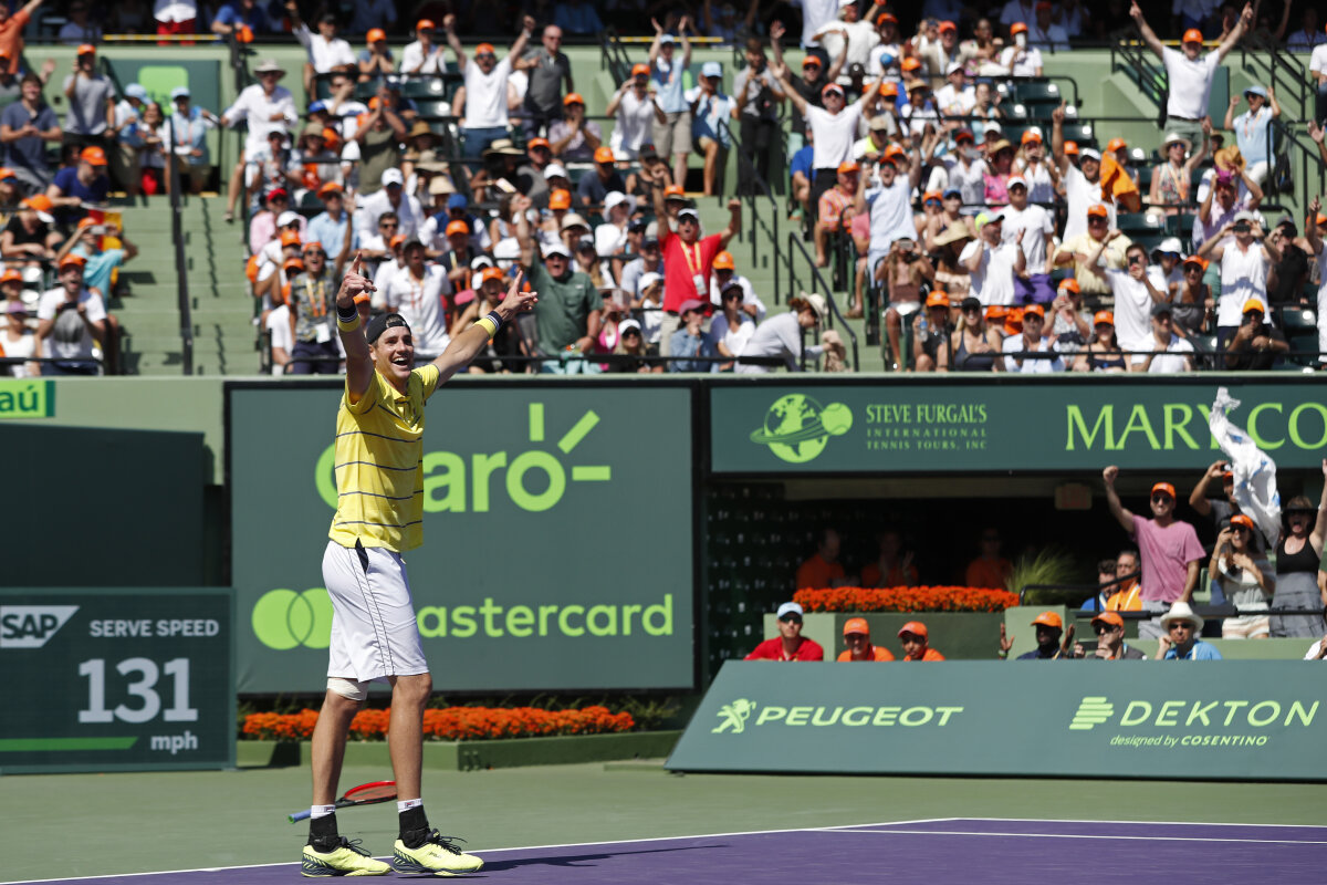 GALERIE FOTO John Isner revine spectaculos în fața lui Zverev și câștigă cel mai important titlu din carieră