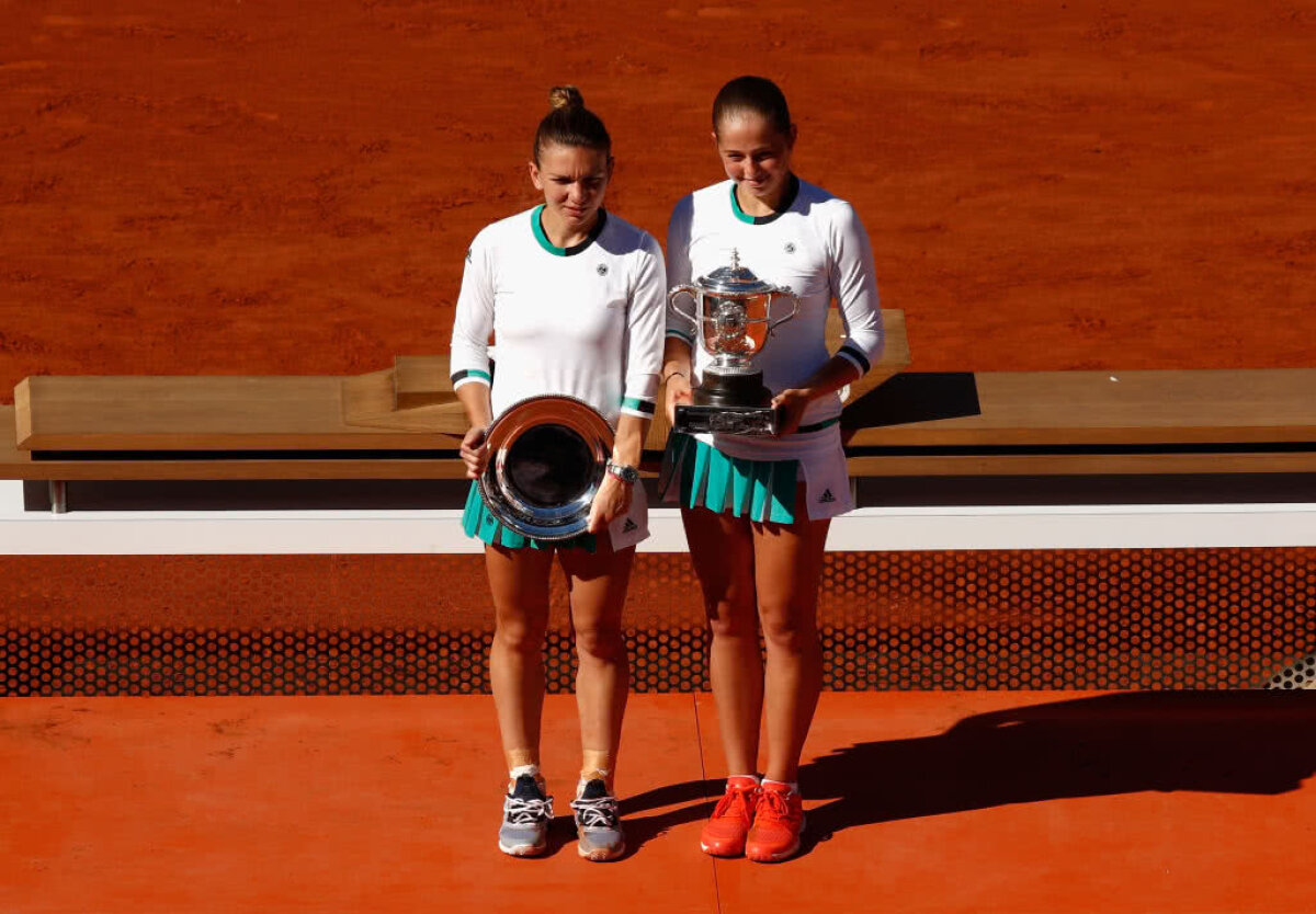 FOTO Prima imagine cu Simona Halep pe zgură: "E locul meu favorit"