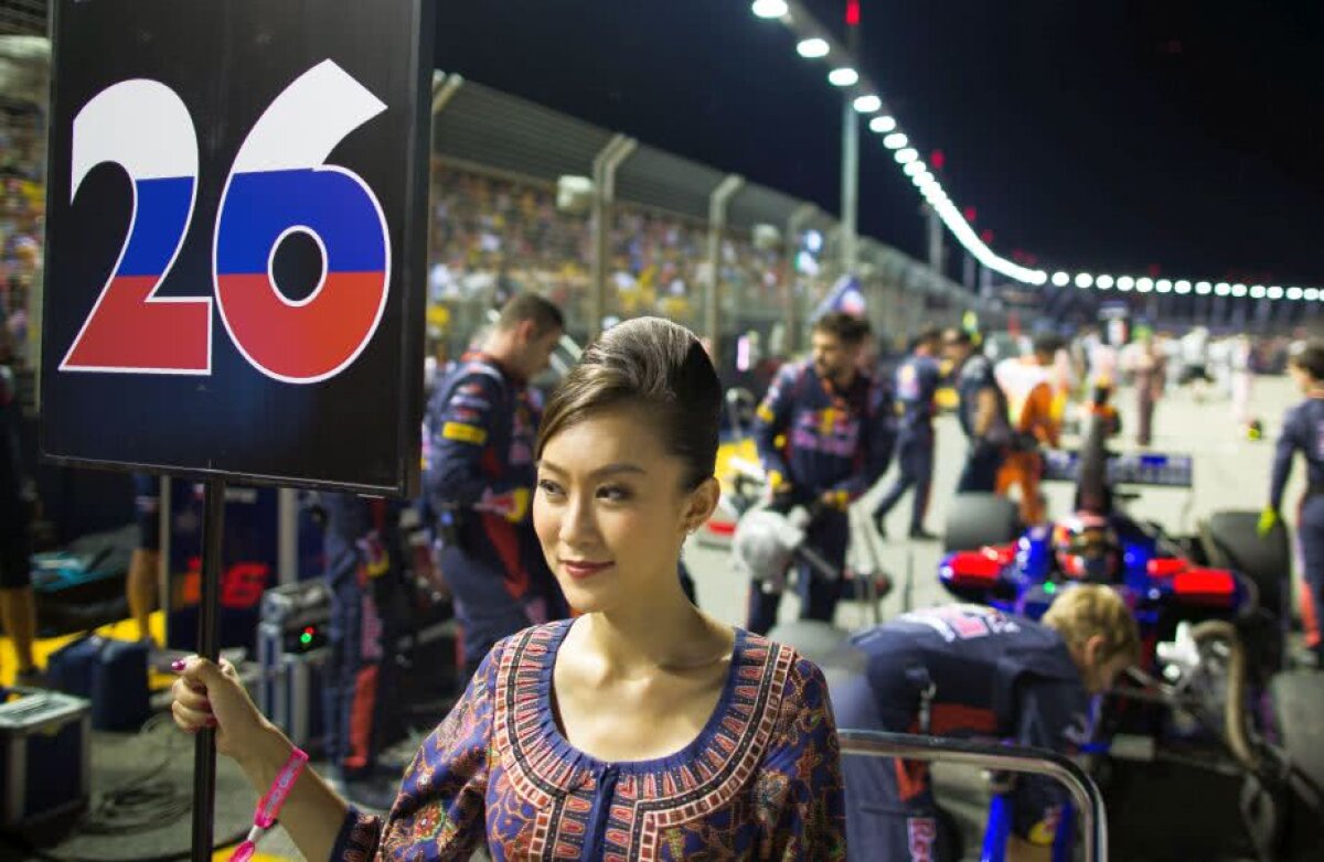 GALERIE FOTO Piloții din Formula 1 critică noua regulă impusă în "Marele Circ": "Nu-mi dau seama cum o fată frumoasă poate deranja pe cineva"
