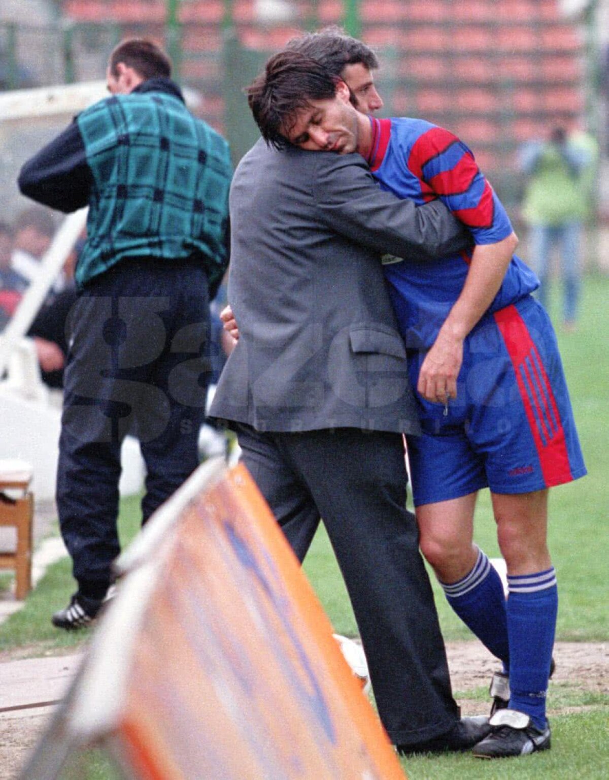 Legendă sau trădător? Dezbatere aprinsă de ziua lui Marius Lăcătuș: votează pe GSP!