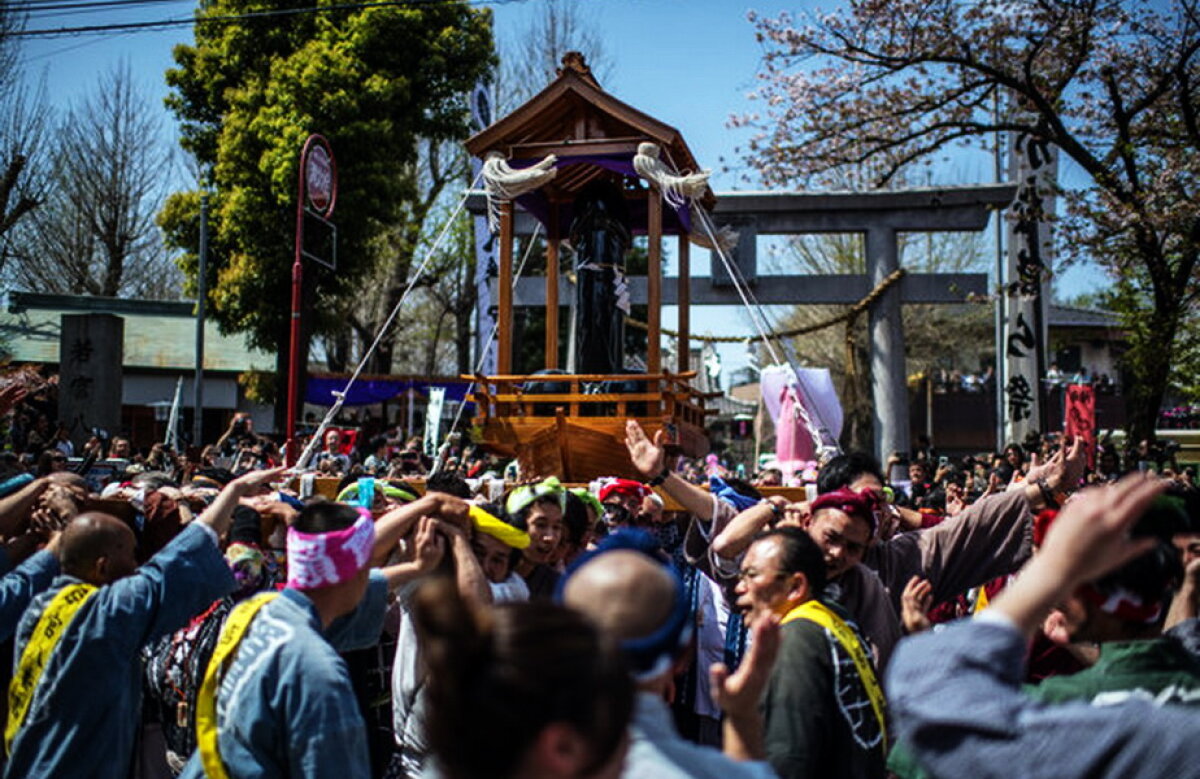 GALERIE FOTO Fotografii amuzante din timpul festivalului penisului 