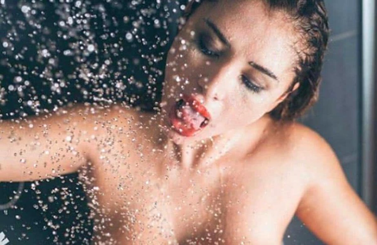 GALERIE FOTO Cea mai dezinhibată fană a lui Cristiano Ronaldo » S-a dezbrăcat după supergolul cu Juventus