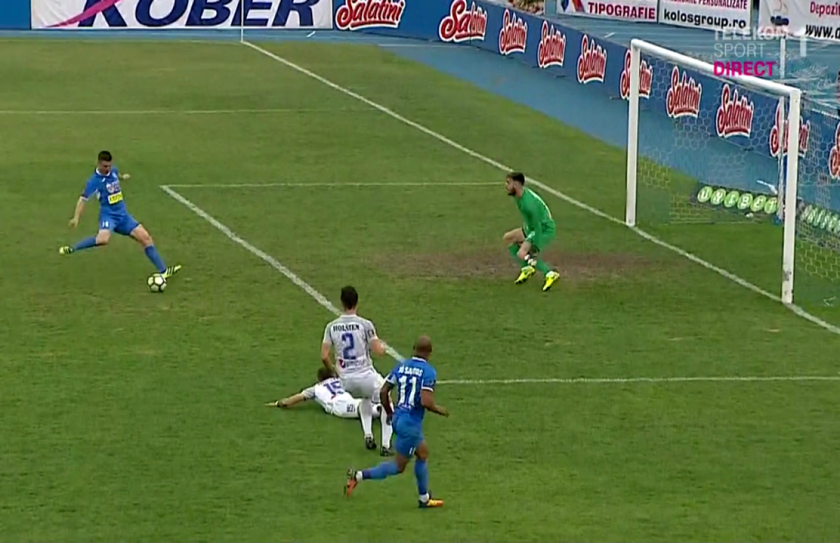 FOTO Ratare uriașă în meciul dintre Poli Iași și Viitorul » N-a nimerit poarta din câțiva metri