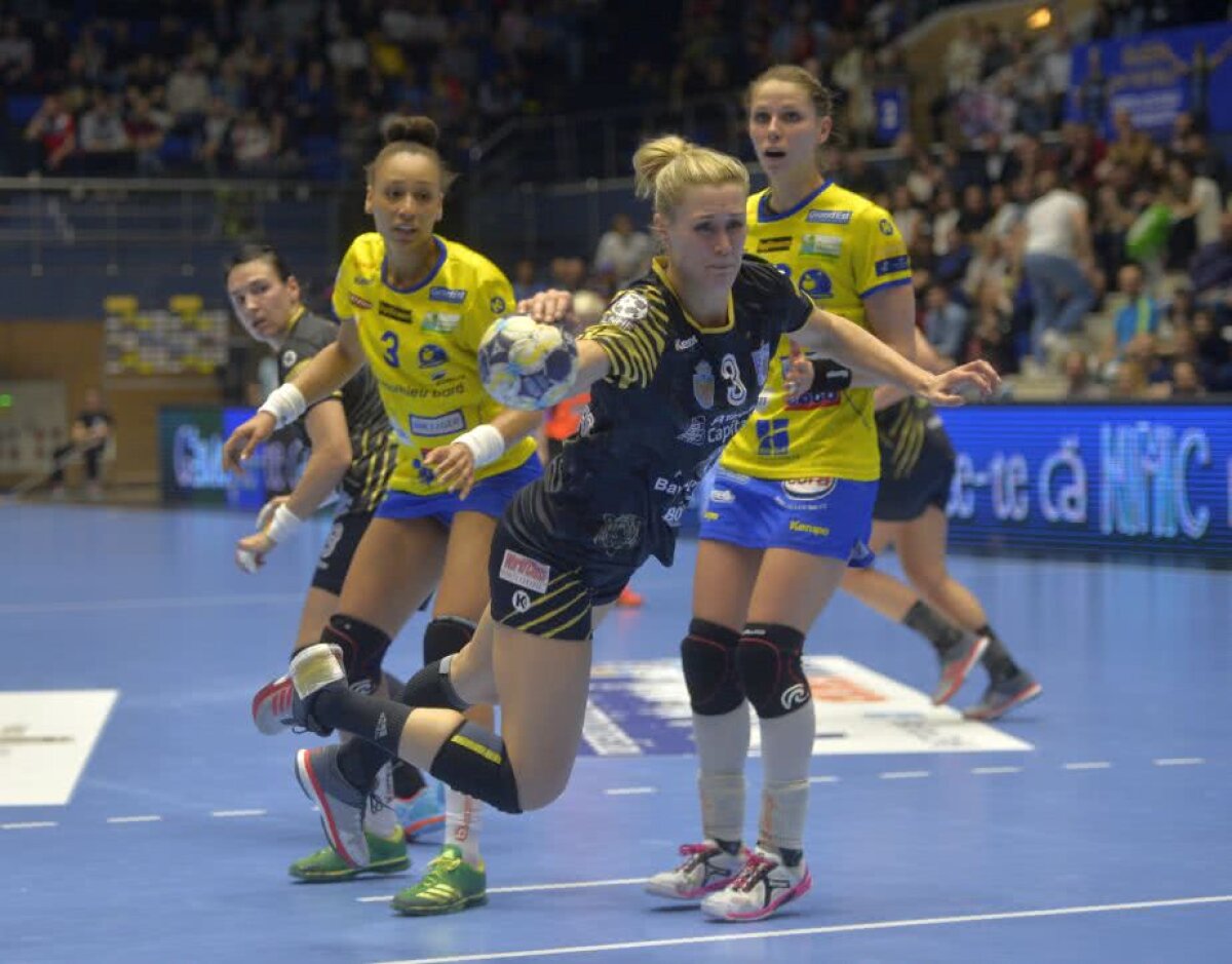 FOTO Magie pe semicerc! CSM București a făcut INSTRUCȚIE cu Metz și e ca și calificată în Final Four