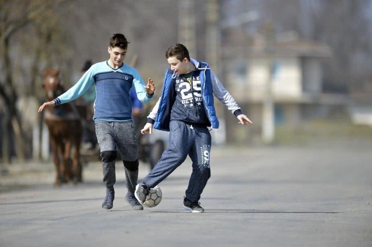 Votul lor contează la fel // Special GSP: Pe cine mizează la alegerile FRF echipa din cel mai mic sat din fotbalul românesc: "La vot vom fi eu și Dumnezeu" + Povești cu Golofca și Amorim: "Zicea că nu vrea să alerge"