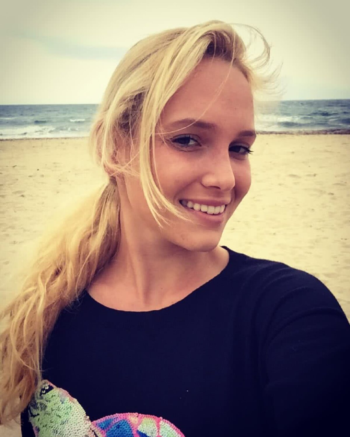 GALERIE FOTO Am rămas fără românce la Lugano! Una dintre splendorile circuitului a defilat în meciul cu Alexandra Cadanțu