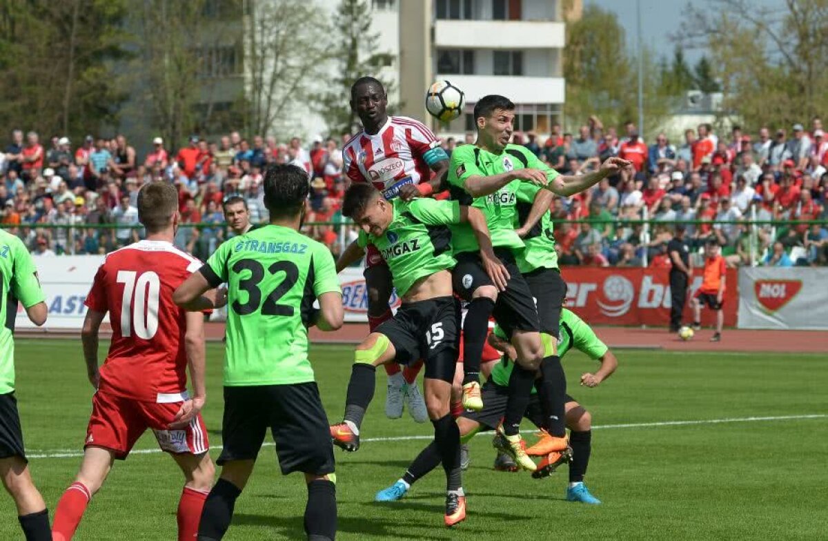 VIDEO +  FOTO » Spectacol în primul meci al zilei!  Sepsi - Gaz Metan a fost decis în minutul 90+1