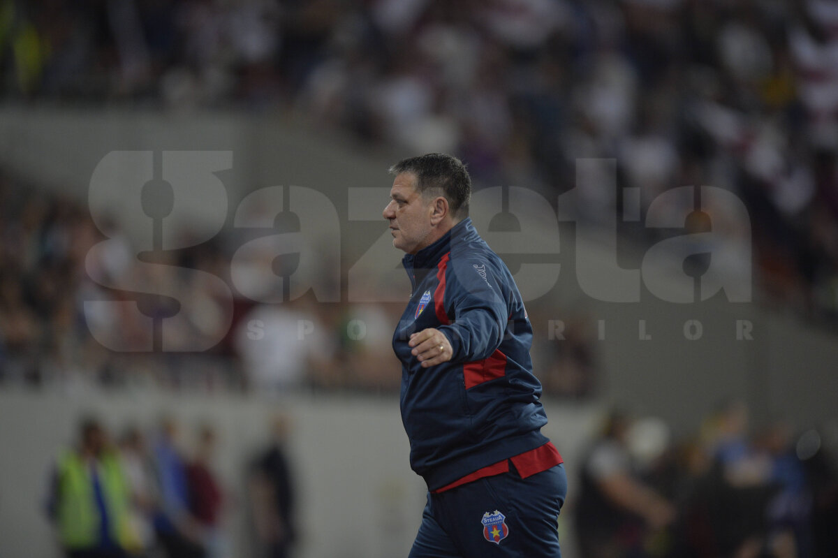 CSA STEAUA - ACADEMIA RAPID // UPDATE VIDEO & FOTO Scene reprobabile la derby-ul din Liga a 4-a! Steliștii au ieșit din peluză și s-au răfuit cu rapidiștii. Filmul evenimentelor: ce nu s-a văzut la TV