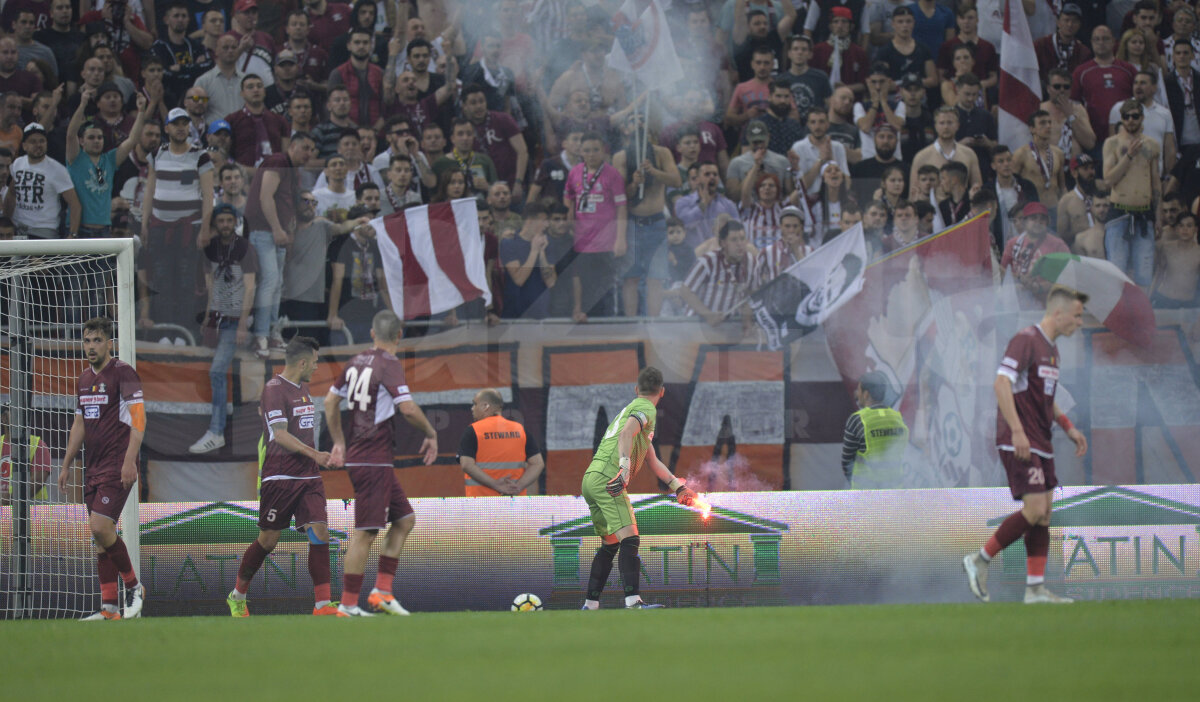 CSA STEAUA - ACADEMIA RAPID // UPDATE VIDEO & FOTO Scene reprobabile la derby-ul din Liga a 4-a! Steliștii au ieșit din peluză și s-au răfuit cu rapidiștii. Filmul evenimentelor: ce nu s-a văzut la TV