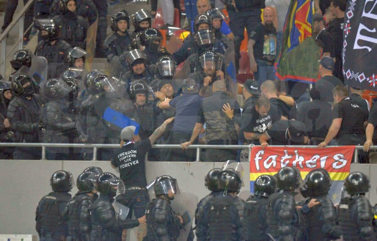 CSA STEAUA - ACADEMIA RAPID // UPDATE VIDEO & FOTO Scene reprobabile la derby-ul din Liga a 4-a! Steliștii au ieșit din peluză și s-au răfuit cu rapidiștii. Filmul evenimentelor: ce nu s-a văzut la TV