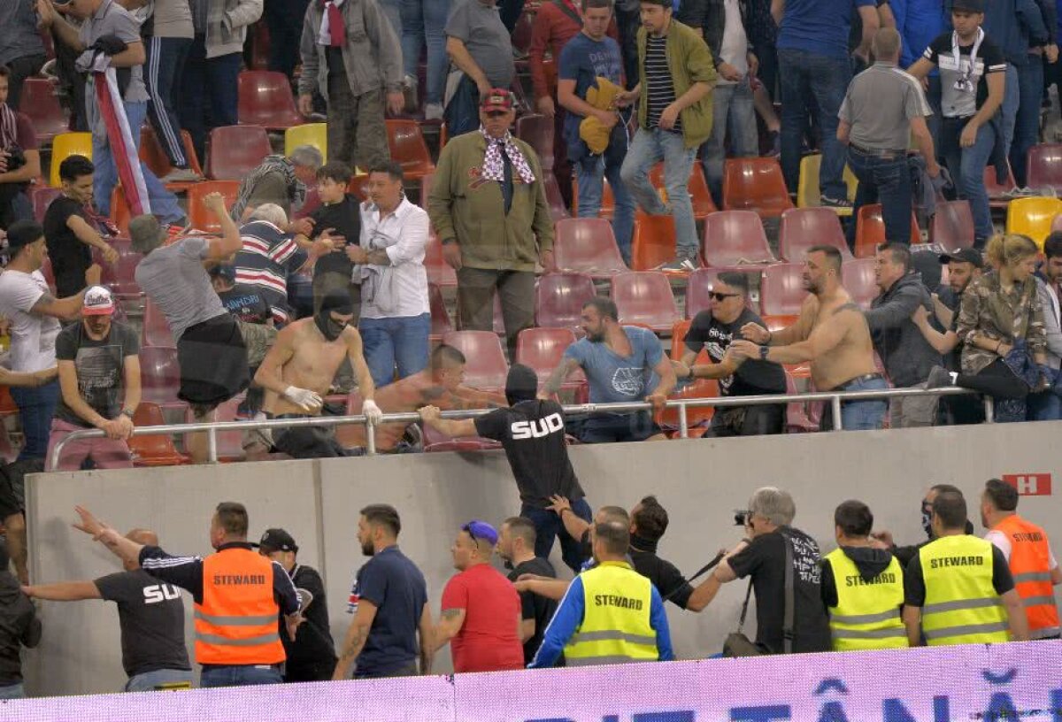 GALERIE FOTO Academia Rapid trece lejer de CSA Steaua, după un derby ca-n '90, cu show în tribune, huligani și 4 goluri » Asistență impresionantă pe Arena Națională: cifra oficială